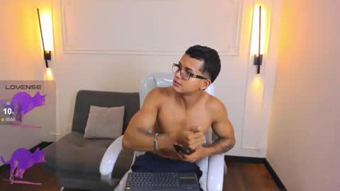 Ryan And Casper online show from March 17, 2026, 6:33 pm