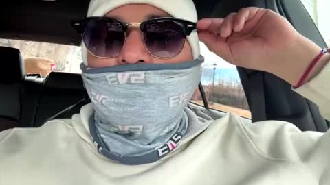 parejamisteriosa69 online show from December 21, 2025, 7:43 pm