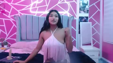 paris online show from January 30, 2025, 3:51 pm