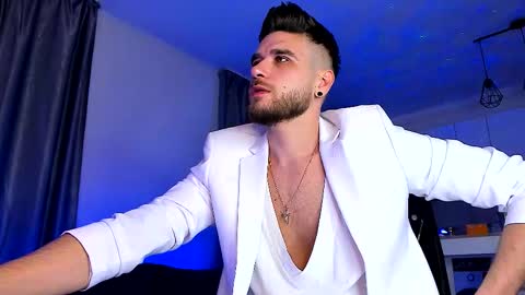 Snapshot of paris_lock chatting on November 29, 2025, 9:18 pm Paris online show from November 29, 2025, 9:18 pm