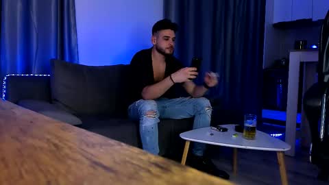 Snapshot of paris_lock chatting on November 30, 2025, 11:53 pm Paris online show from November 30, 2025, 11:53 pm