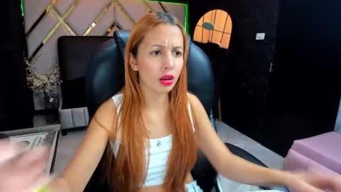 paris petit online show from February 25, 2026, 7:23 pm