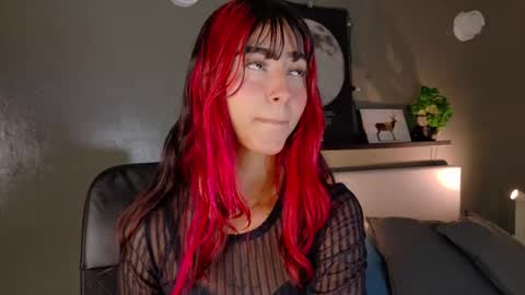 PARIS online show from October 21, 2025, 7:36 pm