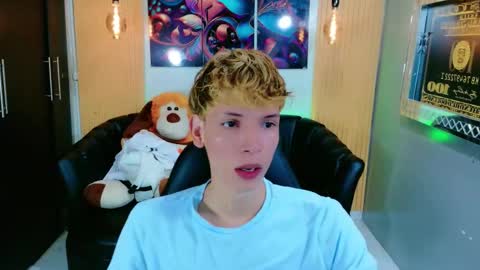 Snapshot of park_jimin1 chatting on September 11, 2025, 12:05 pm park_jimin1 online show from September 11, 2025, 12:05 pm