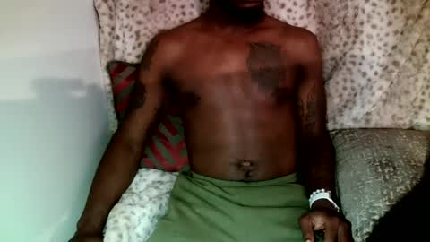 Snapshot of parlaytellio chatting on December 26, 2024, 6:01 pm Parlay Tellio online show from December 26, 2024, 6:01 pm