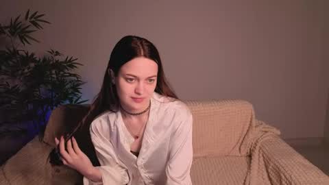 parrot_kisha online show from April 16, 2026, 2:01 am