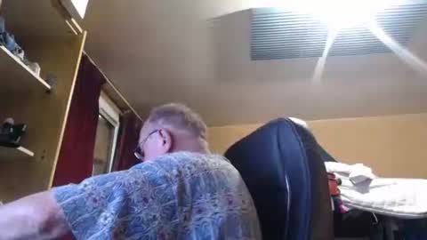 pascal88881 online show from October 28, 2025, 10:52 am