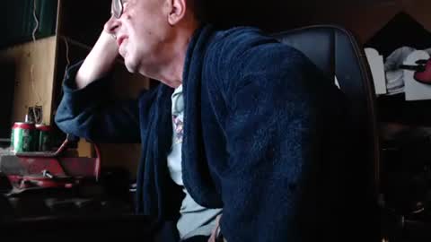 pascal88881 online show from November 1, 2025, 9:11 am