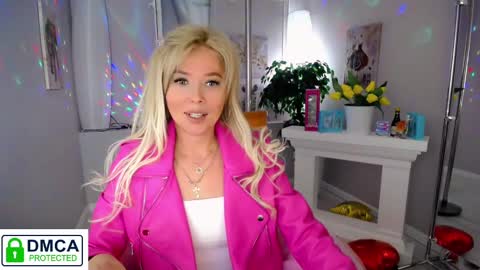Snapshot of passionate_babe chatting on March 7, 2025, 6:35 am I have returned from vacation and I am glad to share my energy and emotions with you online show from March 7, 2025, 6:35 am