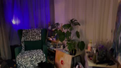 Call me Miss Alice Careful Passion Queen online show from November 1, 2025, 10:17 am