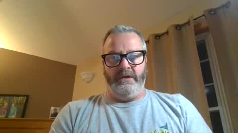 Snapshot of passporttraveler1 chatting on December 4, 2024, 2:31 am passporttraveler1 online show from December 4, 2024, 2:31 am
