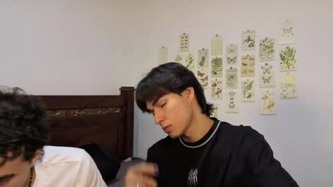 patri_ck_villa online show from January 9, 2026, 2:03 am