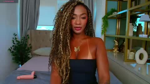 Snapshot of patricia_rosse21 chatting on April 13, 2026, 11:27 am Patricia Rossi online show from April 13, 2026, 11:27 am