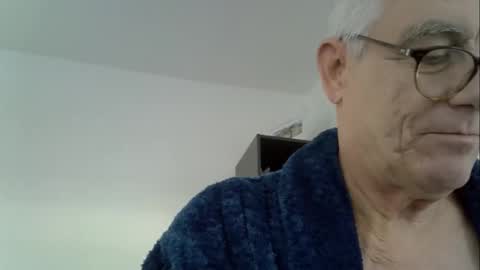 patrick5275 online show from October 15, 2025, 8:47 am
