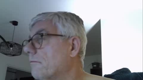 Snapshot of patrick5275 chatting on October 29, 2025, 6:04 am patrick5275 online show from October 29, 2025, 6:04 am