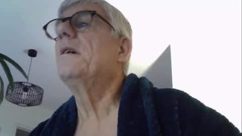Snapshot of patrick5275 chatting on November 9, 2025, 6:33 am patrick5275 online show from November 9, 2025, 6:33 am