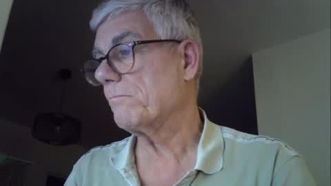 Snapshot of patrick5275 chatting on December 14, 2025, 8:35 pm patrick5275 online show from December 14, 2025, 8:35 pm