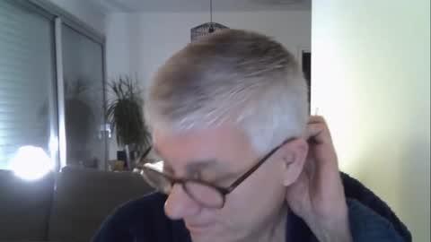 Snapshot of patrick5275 chatting on April 12, 2026, 5:34 am patrick5275 online show from April 12, 2026, 5:34 am