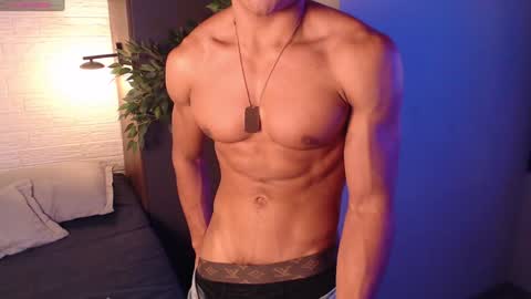 Snapshot of patrick_brown_ chatting on December 24, 2024, 3:26 pm Patrick Brown online show from December 24, 2024, 3:26 pm