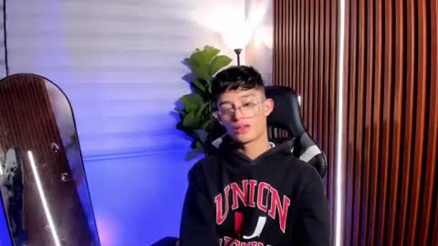 Snapshot of patrick_howland_ chatting on July 3, 2026, 3:46 am Patrick online show from July 3, 2026, 3:46 am