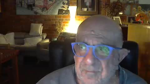 Snapshot of patvac chatting on June 9, 2026, 2:17 pm patvac online show from June 9, 2026, 2:17 pm