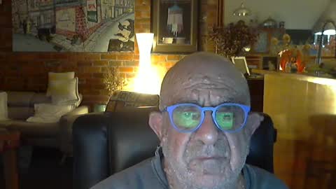 Snapshot of patvac chatting on June 27, 2026, 3:17 pm patvac online show from June 27, 2026, 3:17 pm