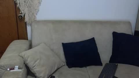 Snapshot of pau_cute19 chatting on November 12, 2025, 9:36 pm pau cute online show from November 12, 2025, 9:36 pm