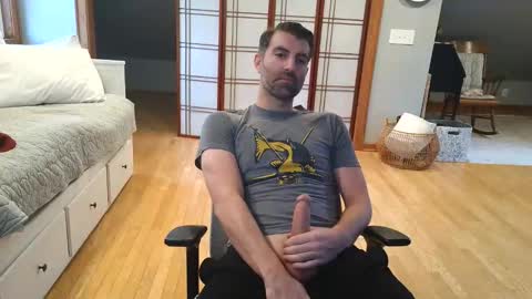 Snapshot of paul335sampson chatting on December 19, 2025, 4:47 pm Paul online show from December 19, 2025, 4:47 pm