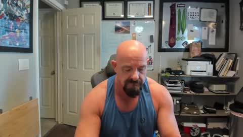 Snapshot of paul_hstrm chatting on February 27, 2025, 4:43 pm Justeffingaround online show from February 27, 2025, 4:43 pm