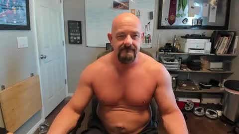 Snapshot of paul_hstrm chatting on February 28, 2025, 3:59 pm Justeffingaround online show from February 28, 2025, 3:59 pm