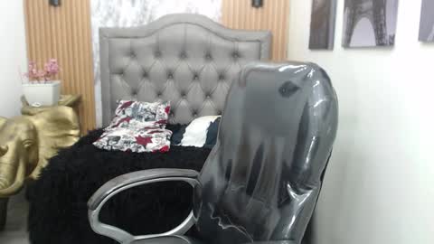 PAUL online show from November 9, 2025, 12:47 pm