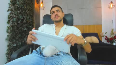 Paul Rivera online show from September 9, 2025, 6:18 pm