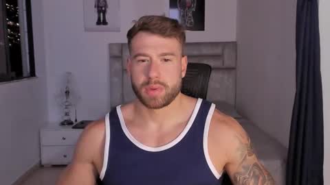 Snapshot of paul_roger chatting on September 13, 2025, 12:10 am PAUL ROGER online show from September 13, 2025, 12:10 am