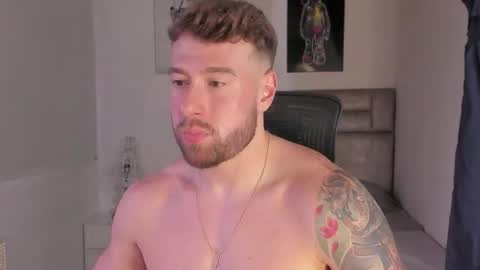 PAUL ROGER online show from March 21, 2026, 10:35 pm