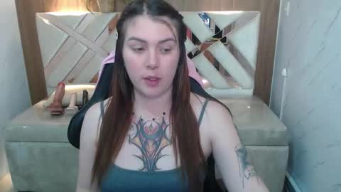 Snapshot of paula_b_ chatting on January 10, 2026, 12:51 pm Paula online show from January 10, 2026, 12:51 pm