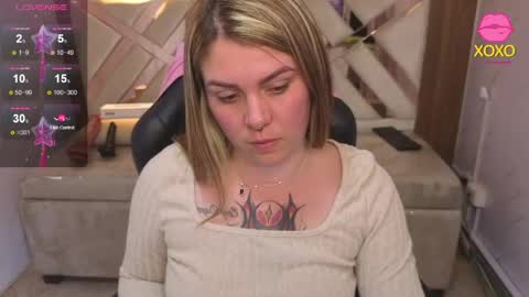 Snapshot of paula_b_ chatting on April 17, 2026, 2:42 pm Paula online show from April 17, 2026, 2:42 pm