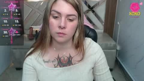 Snapshot of paula_b_ chatting on April 25, 2026, 12:52 pm Paula online show from April 25, 2026, 12:52 pm
