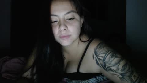 paula_torrez online show from December 17, 2025, 3:23 am