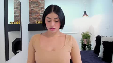Snapshot of paulafer_ chatting on December 29, 2024, 12:34 pm online show from December 29, 2024, 12:34 pm