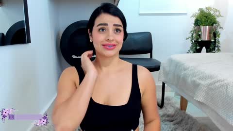 Snapshot of paulafer_ chatting on January 12, 2025, 8:47 pm online show from January 12, 2025, 8:47 pm
