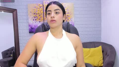 Snapshot of paulafer_ chatting on February 9, 2025, 6:05 pm online show from February 9, 2025, 6:05 pm