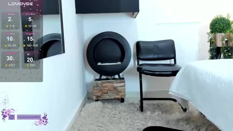 Snapshot of paulafer_ chatting on February 14, 2025, 1:45 am online show from February 14, 2025, 1:45 am
