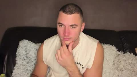 paulblack021 online show from November 7, 2025, 8:53 pm