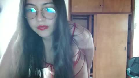 Snapshot of paulet_ chatting on February 22, 2026, 9:24 pm paulet latiin online show from February 22, 2026, 9:24 pm