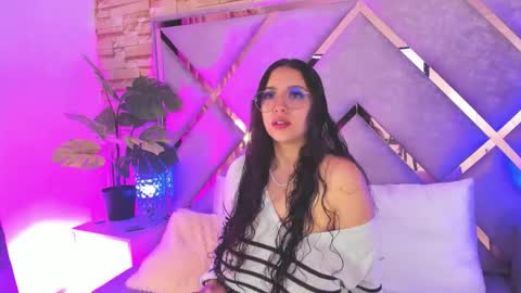 Snapshot of paulette_dupont_ chatting on December 23, 2025, 3:48 am paulette_dupont_ online show from December 23, 2025, 3:48 am