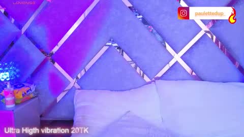 Snapshot of paulette_dupont_ chatting on February 19, 2026, 4:30 am paulette_dupont_ online show from February 19, 2026, 4:30 am