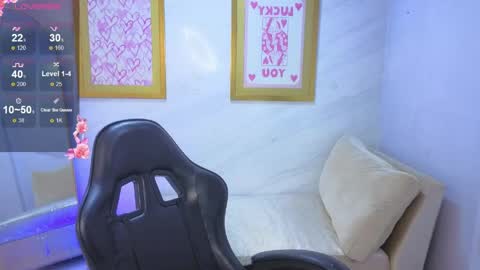 Live 800am 200pm COLOMBIAN HOUR online show from April 16, 2026, 1:01 pm