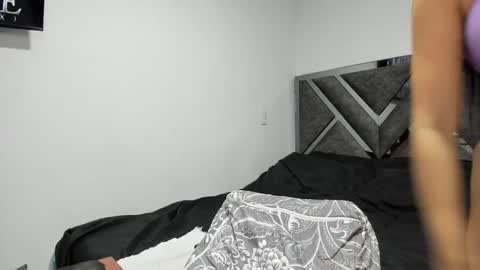 Snapshot of paulina_l chatting on November 19, 2025, 10:54 pm Paulina online show from November 19, 2025, 10:54 pm