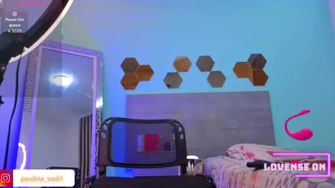 Snapshot of paulina_sodi chatting on April 12, 2026, 4:23 pm Paulina online show from April 12, 2026, 4:23 pm