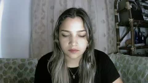 Snapshot of paulina_x_x chatting on May 1, 2026, 5:01 am paulina_x_x online show from May 1, 2026, 5:01 am